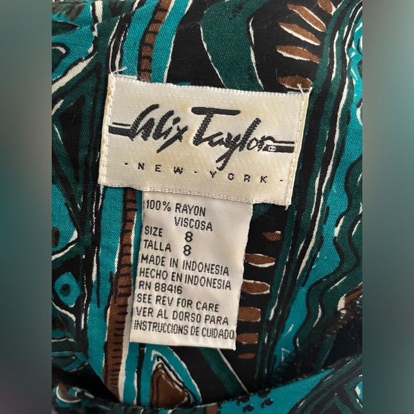 VINTAGE 90s Alix Taylor Jamie Brooke Geometric Patterned Maxi Dress - Picture 6 of 8